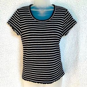 NWOT Madewell ruffled hem & sleeves, black & white, short-sleeve top